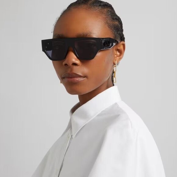 Fendi O\'LOCK Women Sunglasses Geometric Black Blue FE40108U 01V BRAND NEW